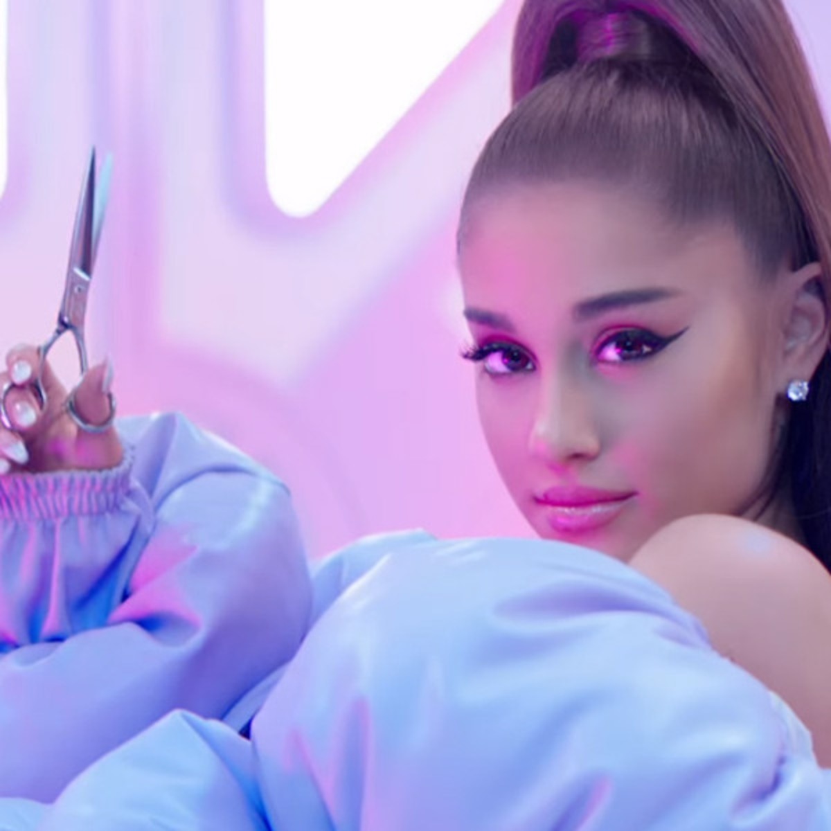 Watch Ariana Grande Cut Her Ponytail In New Thank U Next